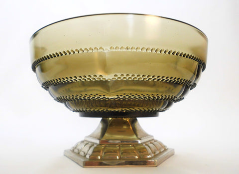 Art Deco Centerpiece/Bowl in Olive green pressed Glass on a Silver Plated Metal Pedestal. Created by Orfèvrerie Dilecta France late 1920s.